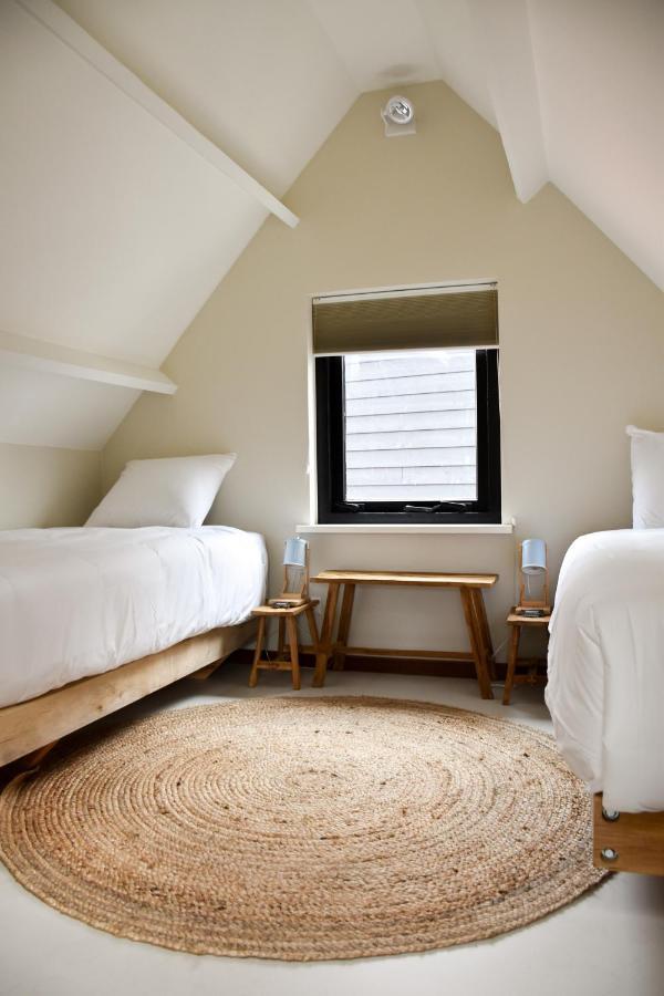 Van Heeckeren Apartments & Suites Nes Nes  Ngoại thất bức ảnh