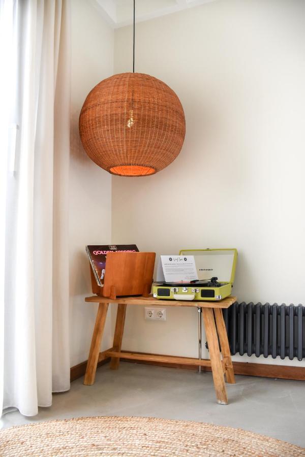 Van Heeckeren Apartments & Suites Nes Nes  Ngoại thất bức ảnh